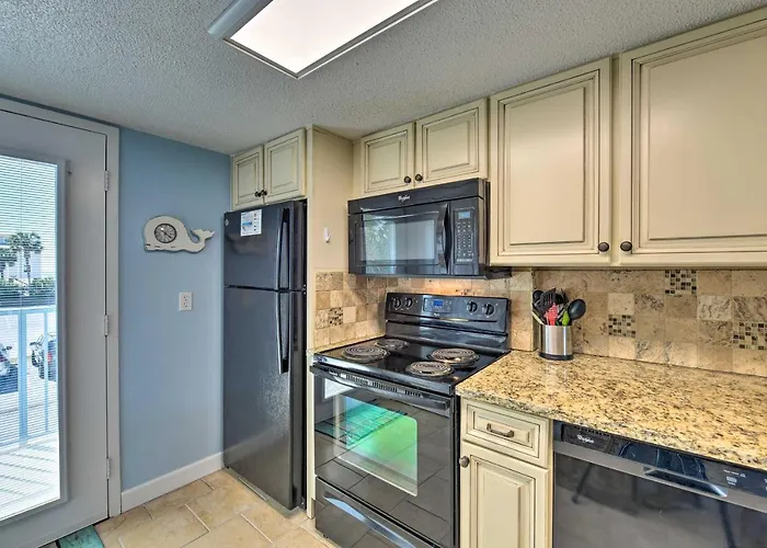 Retreat W/ Private Access! Gulf Shores