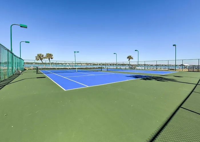 Holiday home Retreat W/ Private Access! Gulf Shores